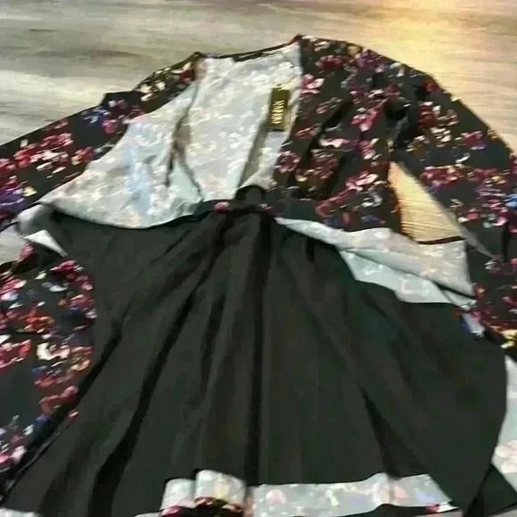 Yumi Kim gorgeous wrap dress - Picture 4 of 4